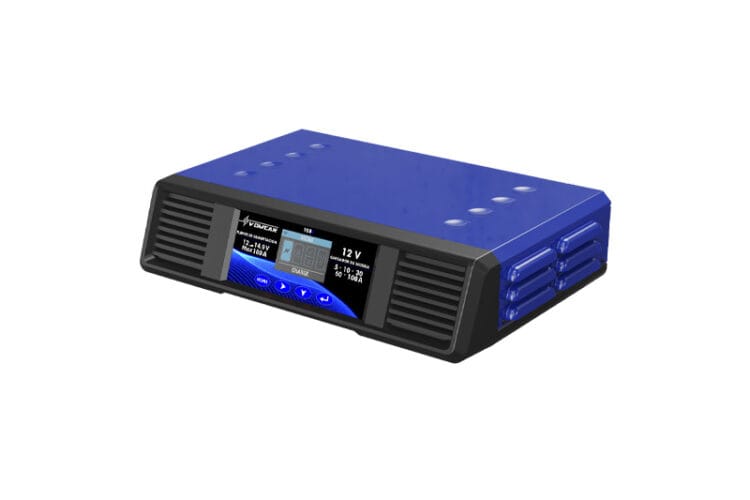 CARGADOR ESTABILIZADOR 12V 100 AMP. DE LA MARCA VOMCAR.
